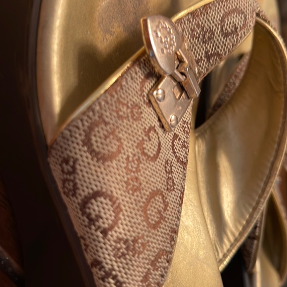 Guess summer wedges too nice to throw away too worn to sell - Picture 1 of 9